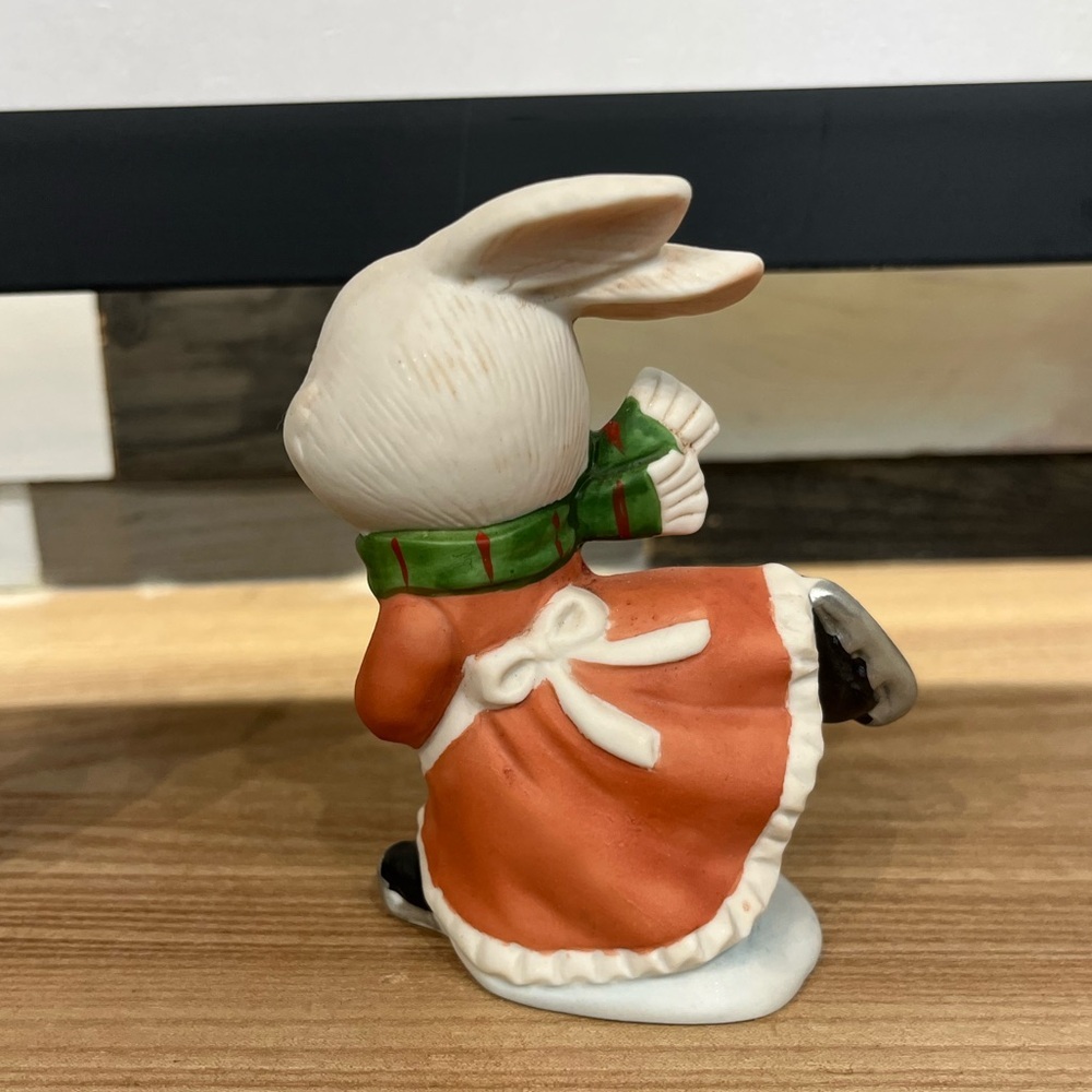 Homco Christmas skating bunnies set of 2 - Picture 5 of 11
